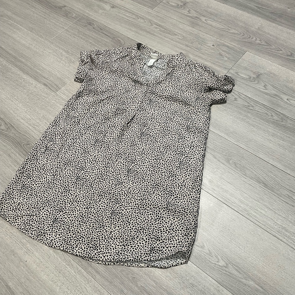 H&M Black and Tan Shirt Patterned Dress Sz 4 - Picture 5 of 9